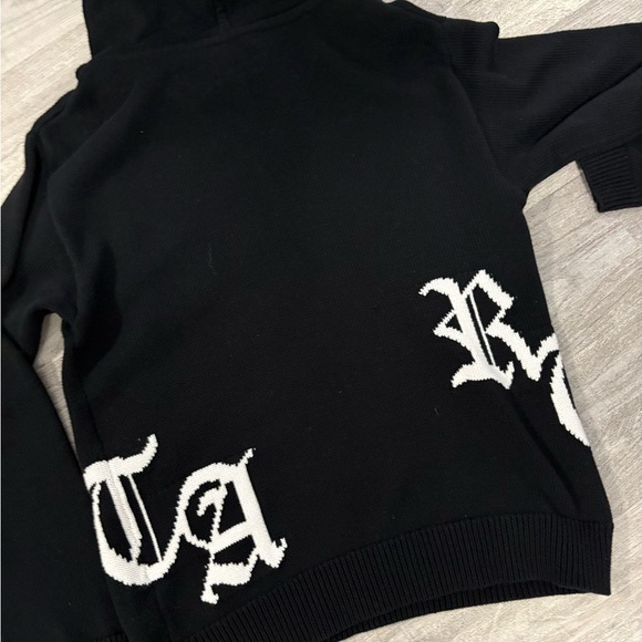 RtA sweater - Picture 2 of 2